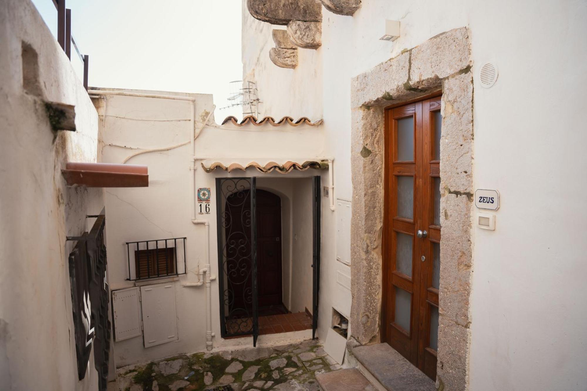 Ganimede Centro Storico Apartment Sperlonga Bagian luar foto